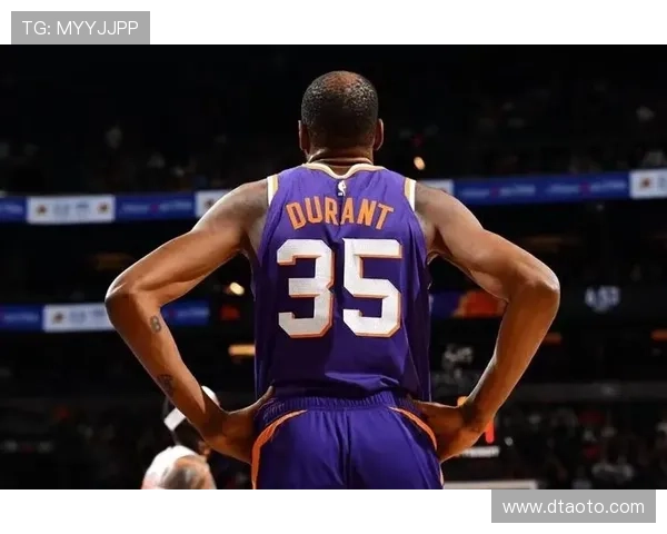 双探花联手发威凯尔特人力克太阳布克独砍37分